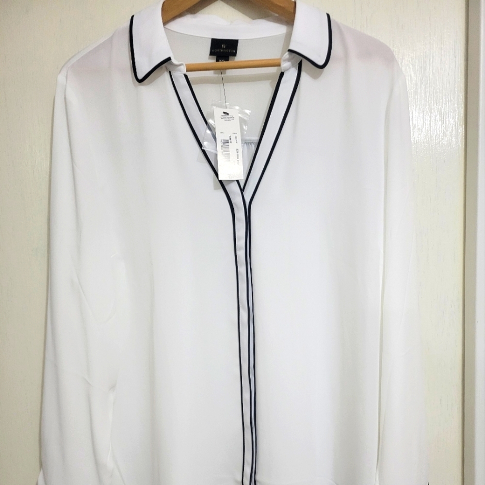 Worthington (J.C. Penney) Women's Blouse, Soft White w/Black Trim, Size XXL